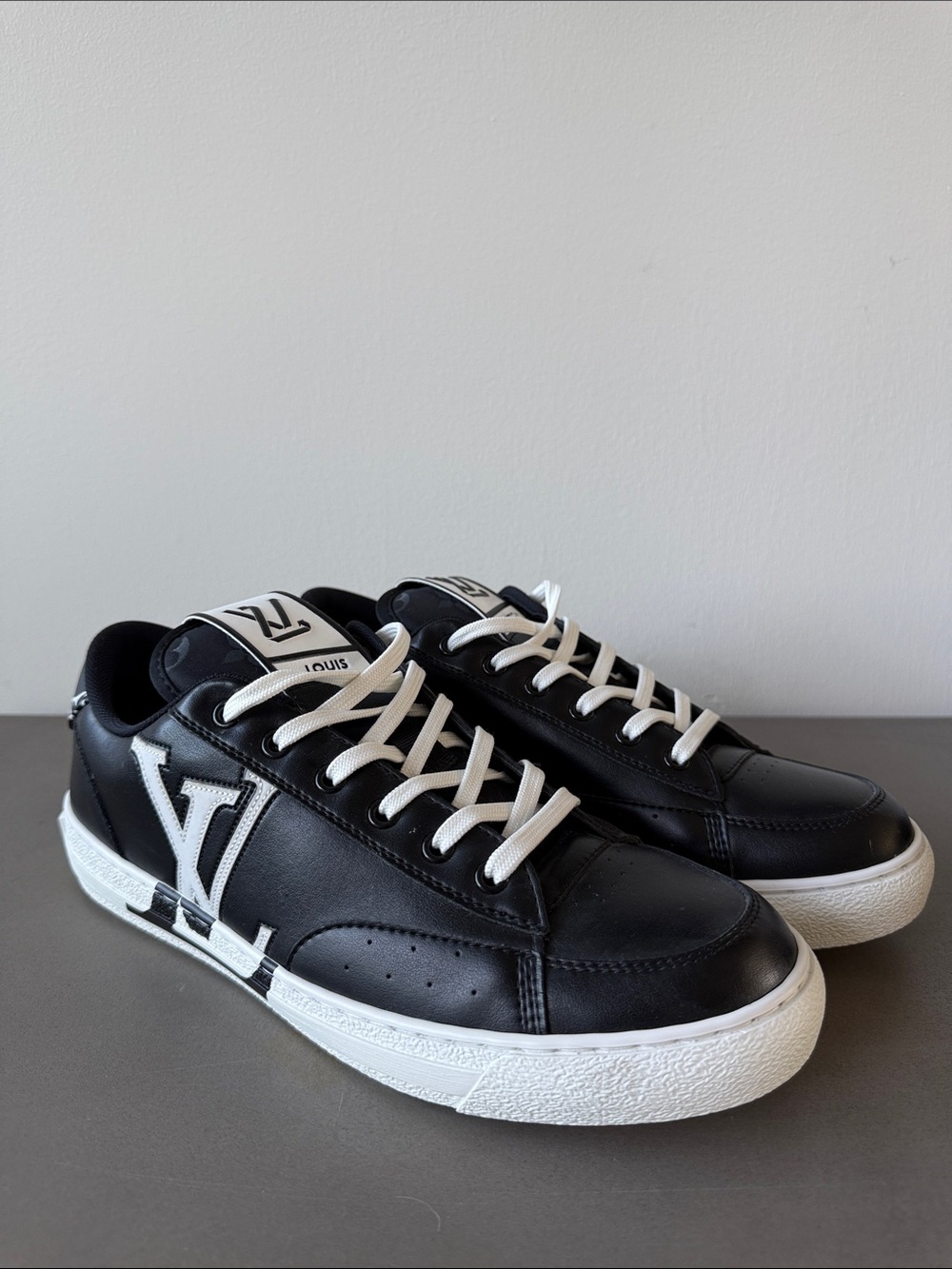 Louis Vuitton Black & White LV Logo Low-Top Sneakers